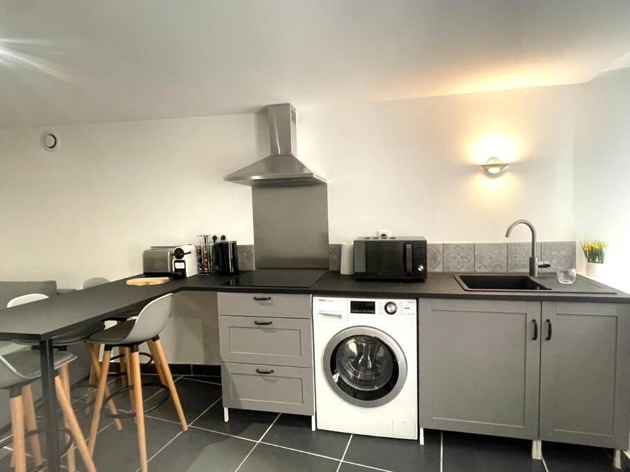 Appartement Grand T2 Rue Simeon Gouet à Vienne  Extérieur photo