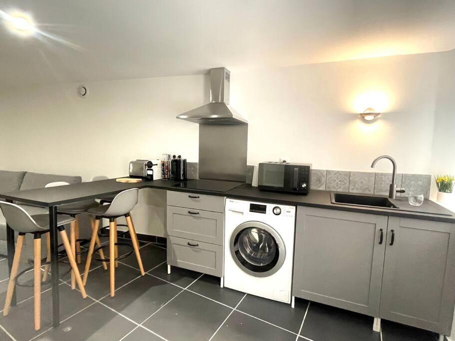 Appartement Grand T2 Rue Simeon Gouet à Vienne  Extérieur photo
